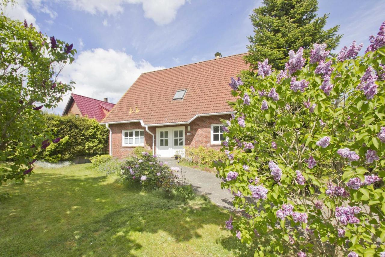 Strandnahe Ferienwohnung Mit Schoenem Garten - Ferienhaus Gisela Fewo Vilmblick Neuendorf  Екстер'єр фото